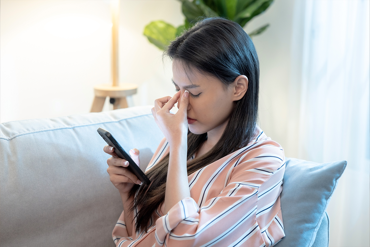 Study Renews Cellphone Fears