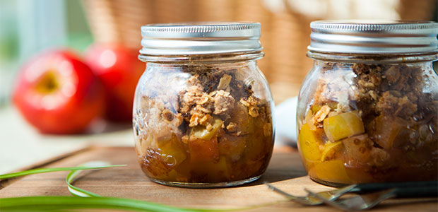 Miniature Apple Crisps in Mason Jars