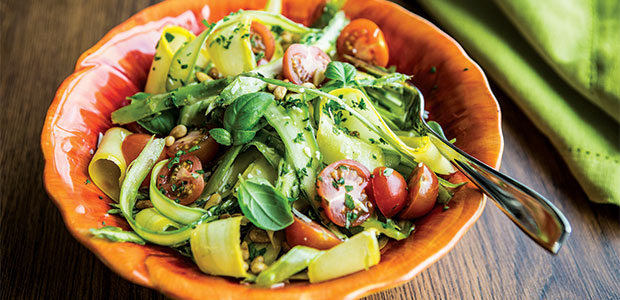 Fresh Asparagus and Zucchini Toss