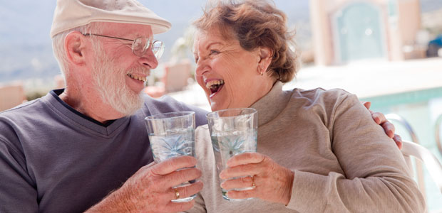Seniors Benefit From Drinking Water Together