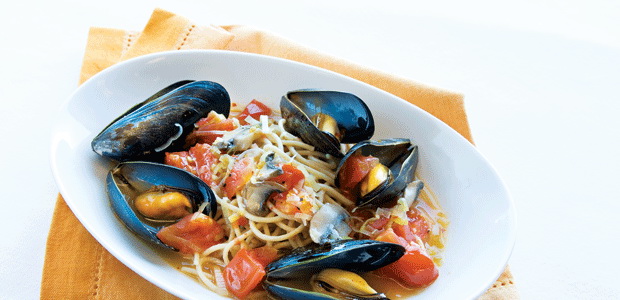 Kamut Spaghetti with Steamed Mussels
