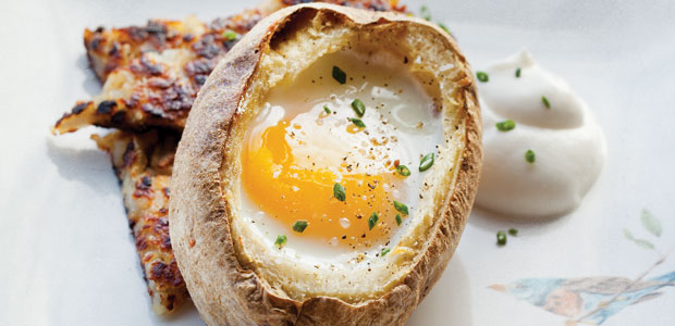 Egg Baked in Potato