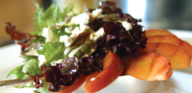Mixed Greens with Grapefruit Vinaigrette, Blue Cheese, and Grilled Apple
