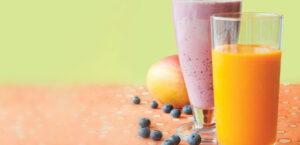 Blue Banana Smoothie / Carrot Mango Delight