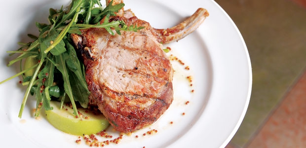Grilled Pork Chop with Arugula-Apple Salad