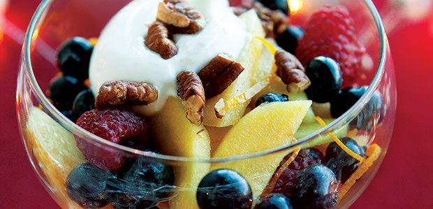 Warm Fruit Compote with Creamy Yogourt