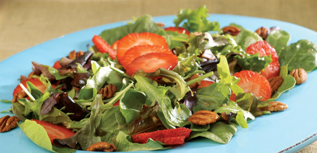 Strawberry Pecan Salad with Sweet Red Wine Vinaigrette