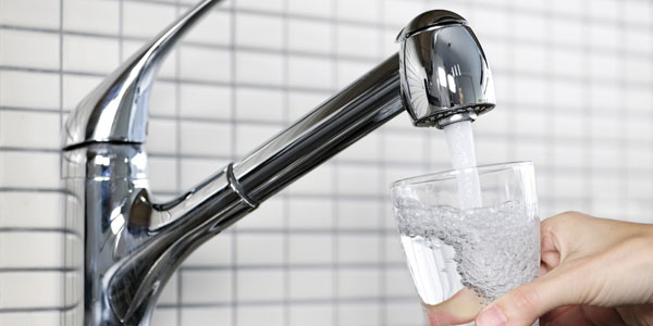 Environmental law group rates Canada’s drinking water