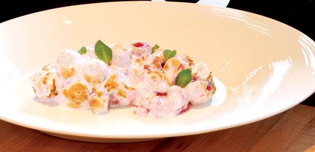 Fresh Raspberry Meringue