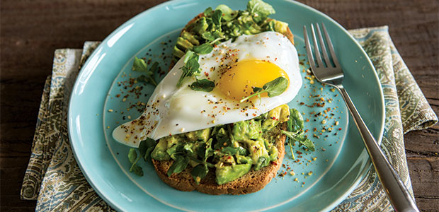 Smashed-Avocado-and-Eggy-Toast-JAYK8448