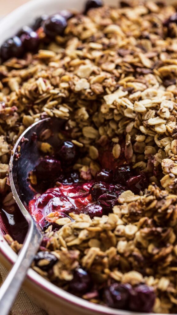 Tarragon Berry Slump with Anise Oat Crumble