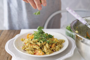 Creamy Avocado Pasta Salad