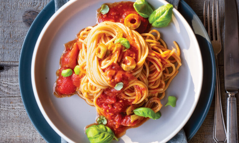 Spaghetti with Harissa Tomato Sauce