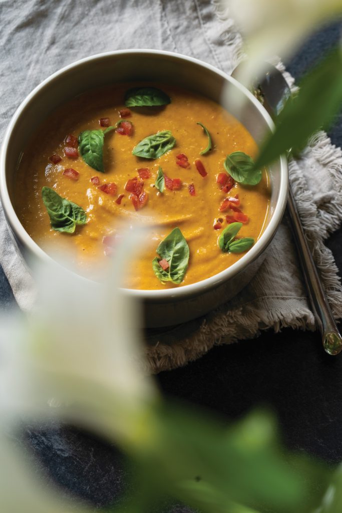 Creamy Tomato Basil Bisque