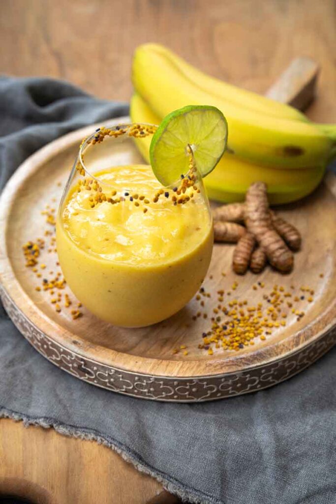 Spicy Mango Banana Smoothie